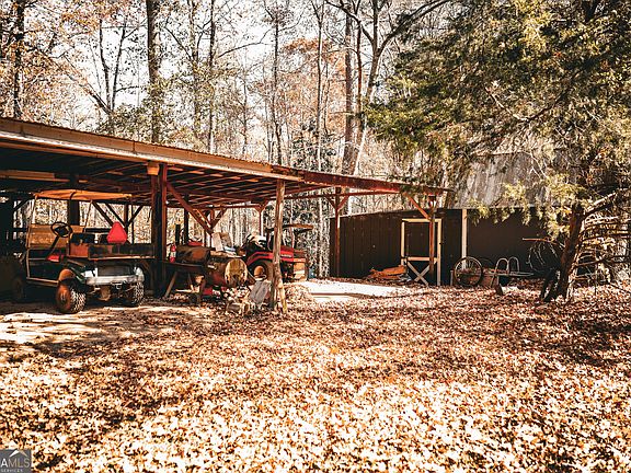 4th image of 814 Oak Grove Church Rd