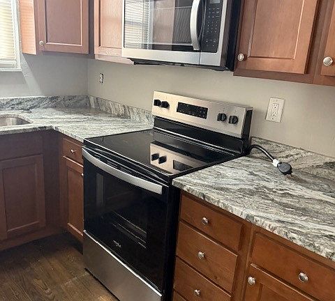 4th image of 6020 Yosemite Dr