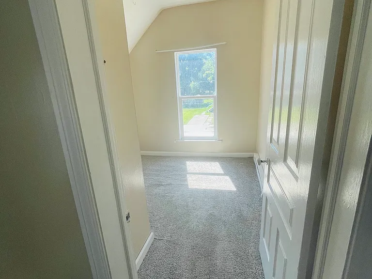 821 Oak St #1 — Photo 8
