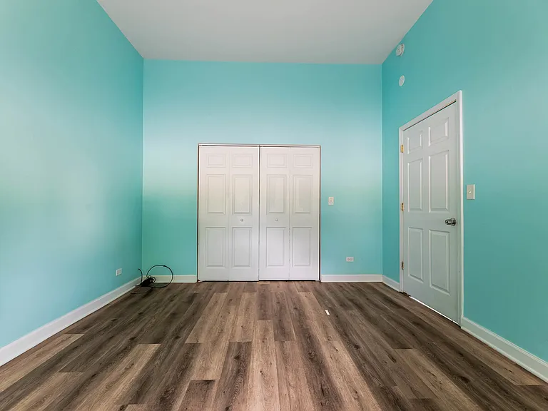 5047 W 25th St #1 — Photo 12