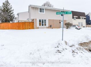 4 Hardcastle Ct, Brampton, ON L6S 2A9