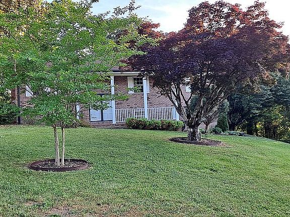2nd image of 1116 Charwood Ln