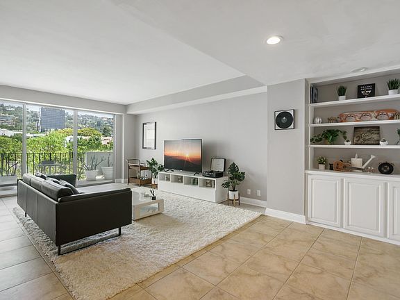 2nd image of 818 N Doheny Dr APT 501