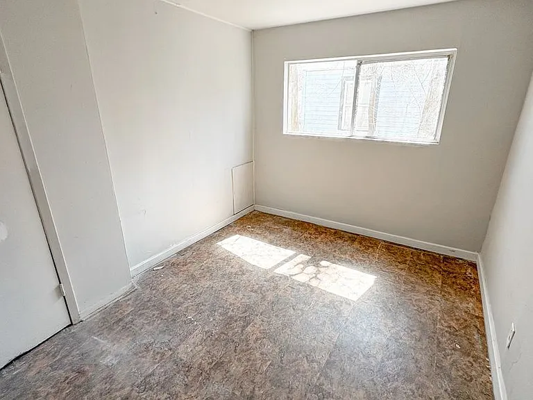 408 S 13th St — Photo 5