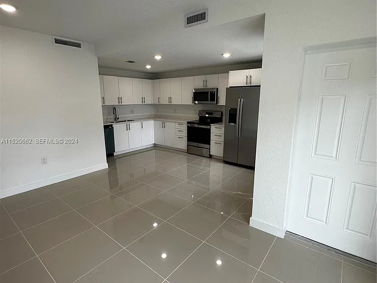 25778 SW 143rd Path #33032 — Photo 1
