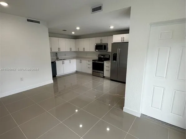 25778 SW 143rd Path #33032, Homestead, FL 33032