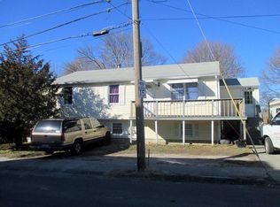 33 Roma St, Bristol, RI 02809