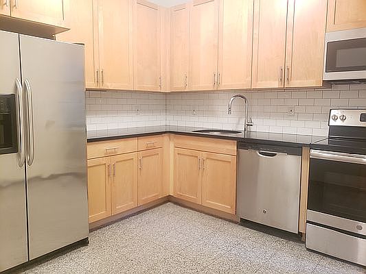 1st image of 509 Cathedral Pkwy #3SL