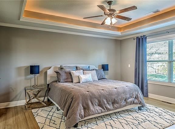 4th image of 4227 NE Park Springs Ct