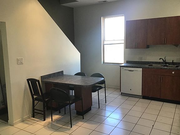 4th image of 3859 N Whipple St #2F