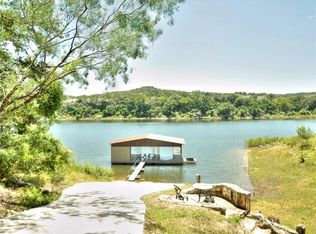 24001 Pedernales Dr, Spicewood, TX 78669