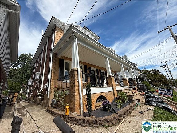 3rd image of 311 W Lafayette St