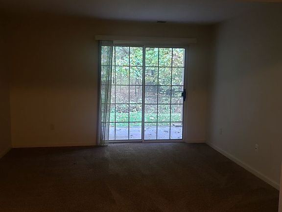 3rd image of 1105 W 15th St #101-204