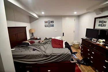 Rented by Safdie Realty Group