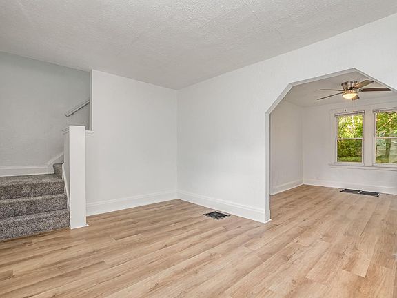 4th image of 6831 Grace Ave