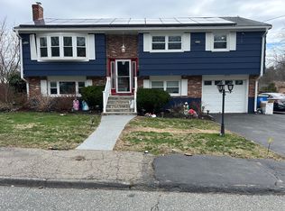 5 Dartmouth St, Randolph, MA 02368