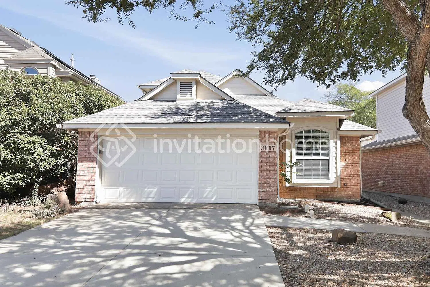 3807 Branch Hollow Cir Carrollton, TX 75007 — Photo 1