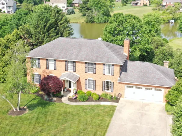 91 Callery Pear Dr, Batesville, IN 47006
