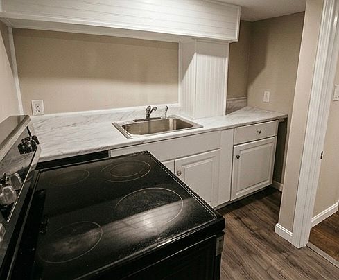 2nd image of 32 Maple St #Basement