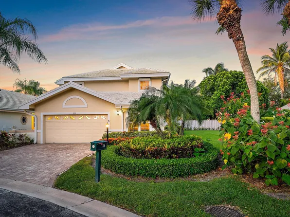 230 Canterbury Drive W, Palm Beach Gardens, FL 33418