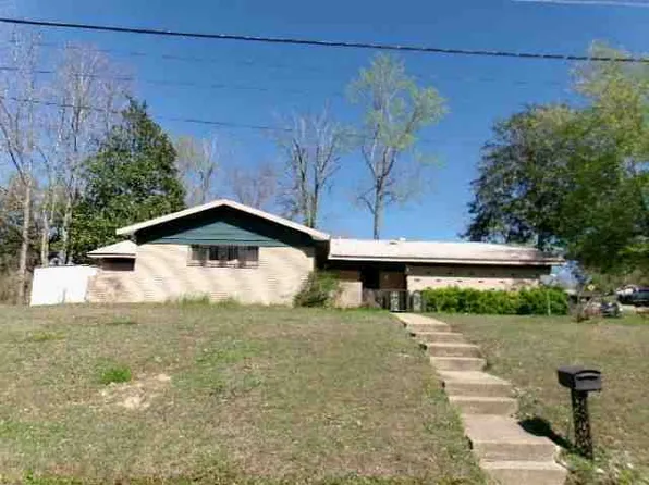 302 Longview St, Vicksburg, MS 39180