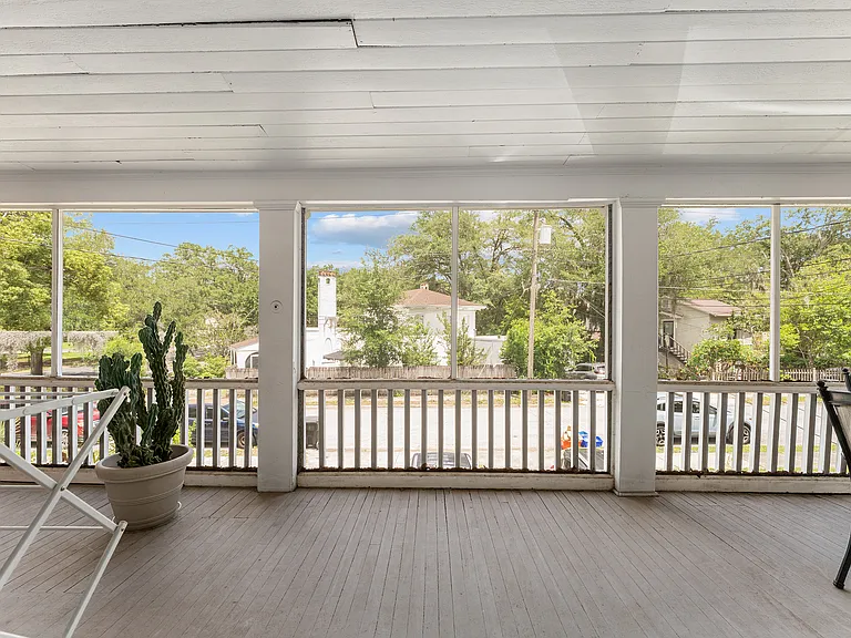 726 NE 4th St — Photo 15