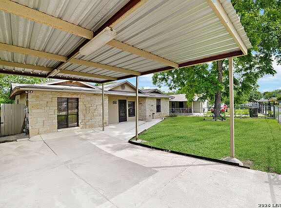 3rd image of 2402 Lake Louise Dr