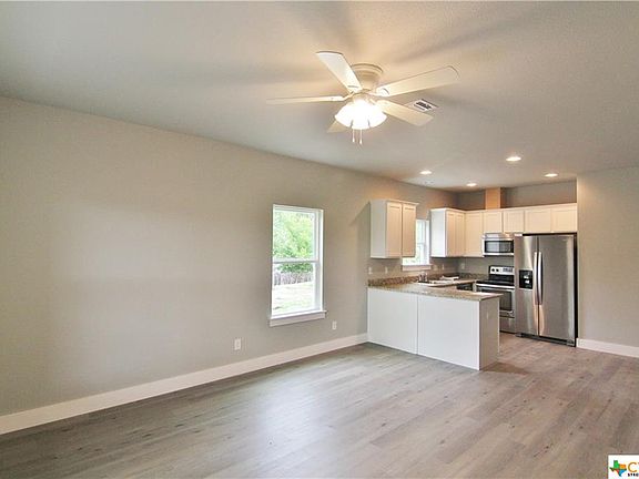 2nd image of 1005 Mission Dr #B