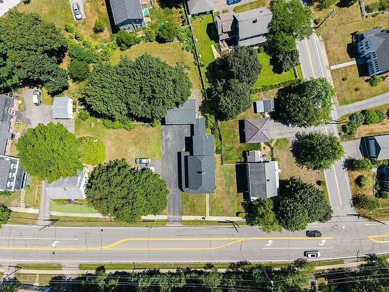 20 Stark Ave — Photo 43