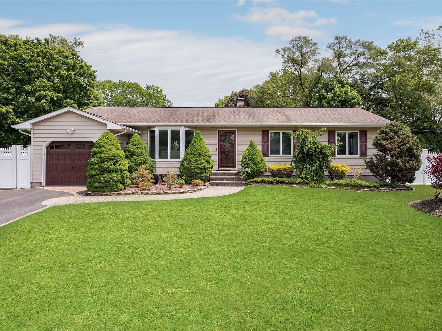 413 N Tree Road, Centereach, NY 11720 Zillow