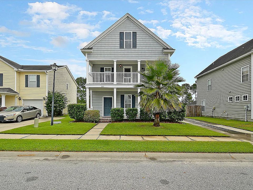 1st image of 202 Avonshire Dr