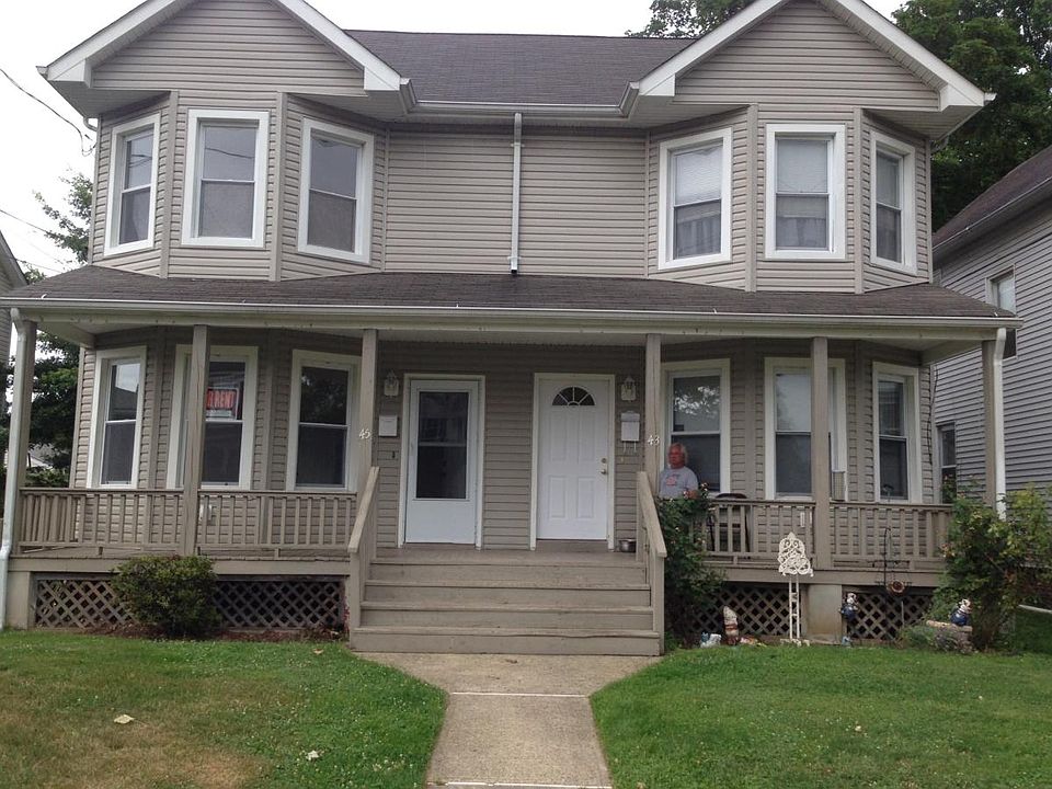Front of duplex