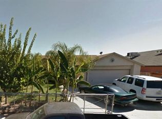 1196 Tuolumne St, Parlier, CA 93648