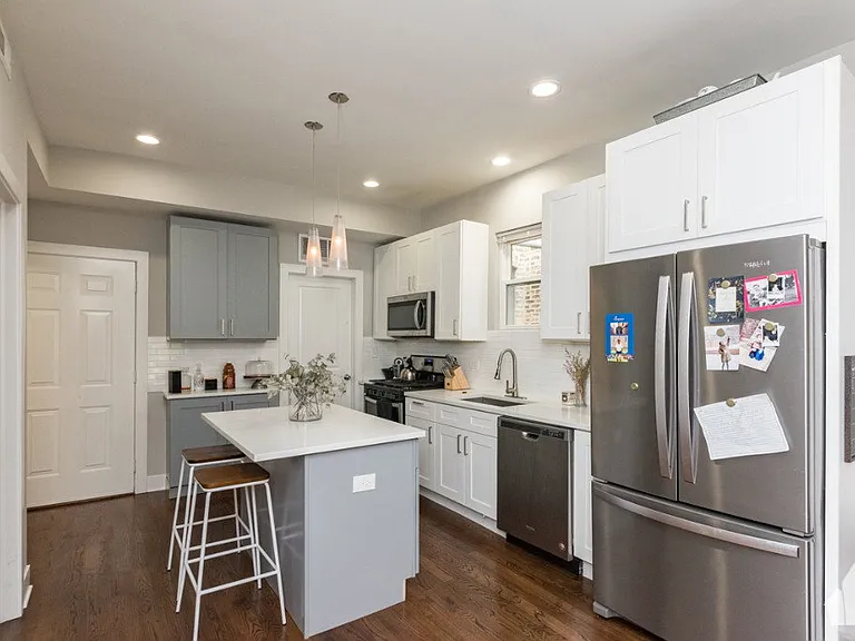 3570 W Dickens Ave #2 — Photo 2