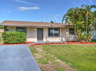 5837 SE Avalon Dr, Stuart, FL 34997