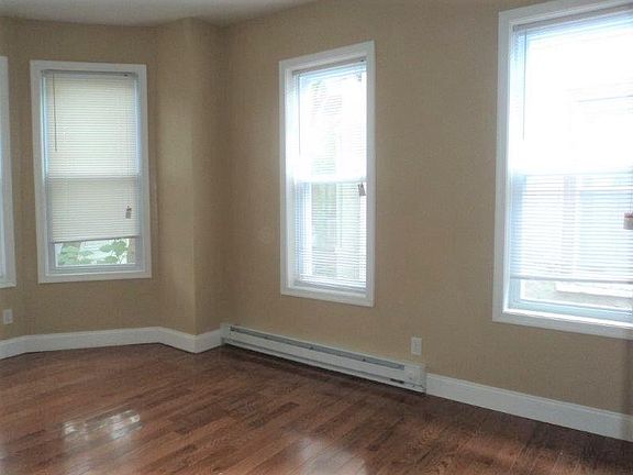 5th image of 2217 N 18th St Floor 2