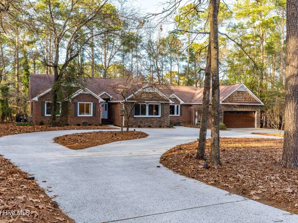 335 Sprunt Drive, Clinton, NC 28328