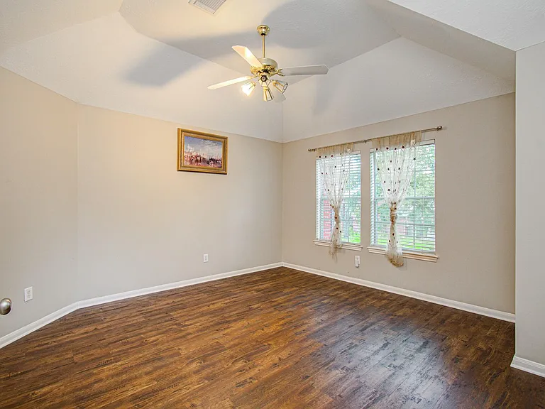 12427 Shadycrest Dr — Photo 31