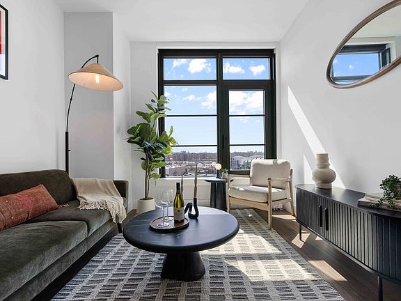 3rd image of 34-35 44th St #542