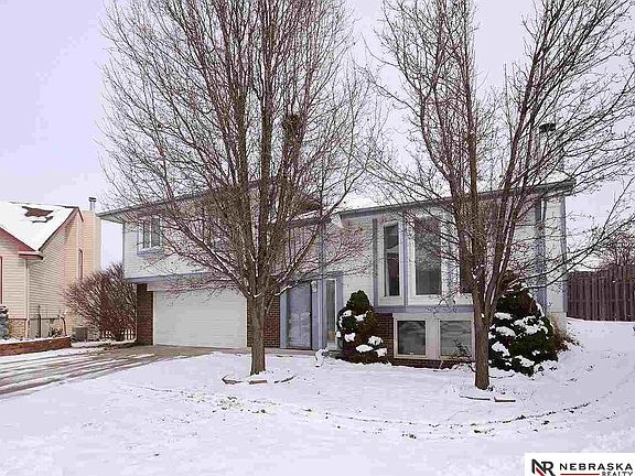 2nd image of 15604 Franklin Cir