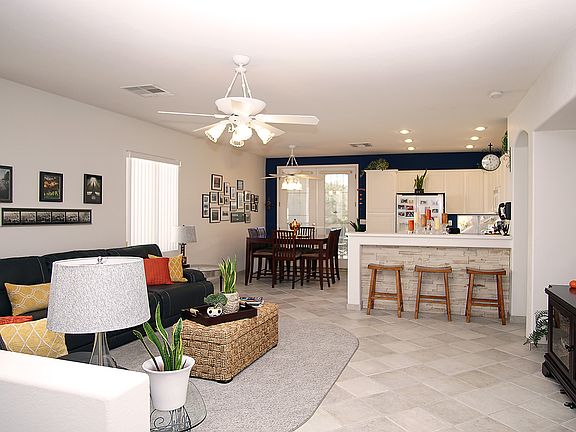 4th image of 2690 Chantemar St