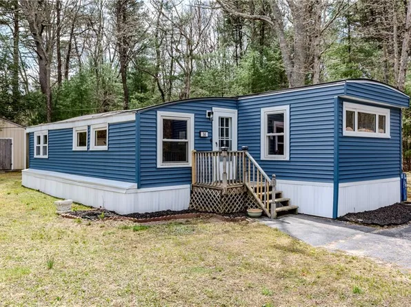 56 Park Ln, Coventry, RI 02816