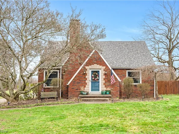 754 Fairfield Ave, Columbiana, OH 44408