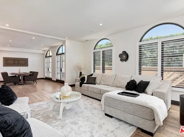 10523 Ashton Ave APT 101, Los Angeles, CA 90024