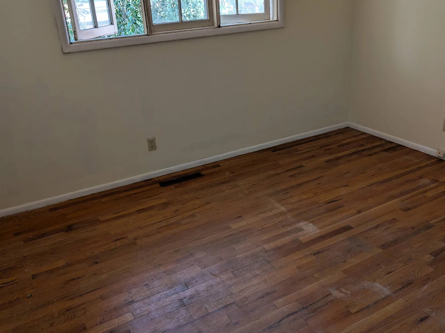 370 West 16th Street - 2 — Photo 3