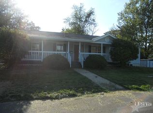 232 S East St, Churubusco, IN
