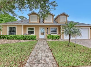 3939 Rolling Hill Dr, Titusville, FL 32796