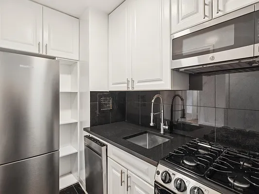 Rented by GoodRock Realty | media 9