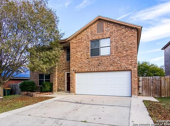 2nd image of 8118 Cantura Mls