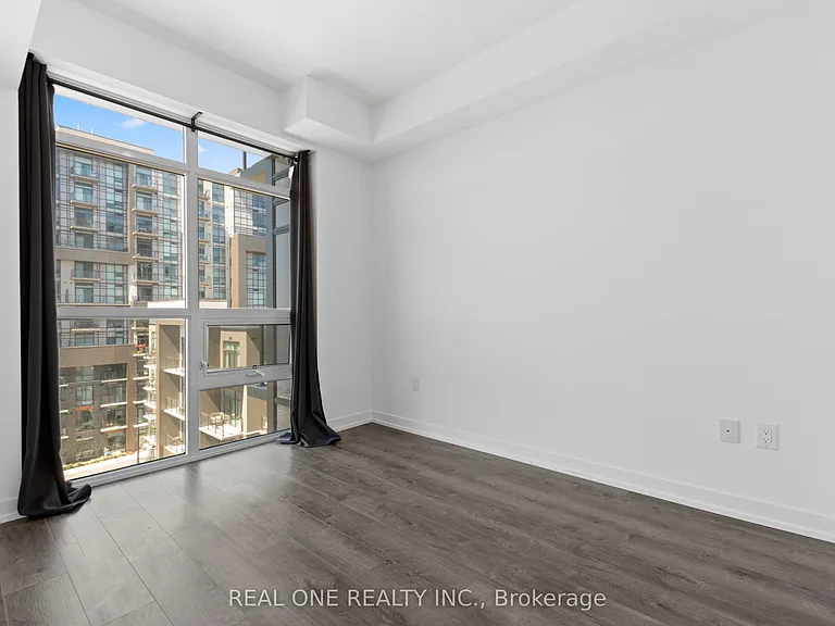 470 Dundas St E #614 — Photo 16